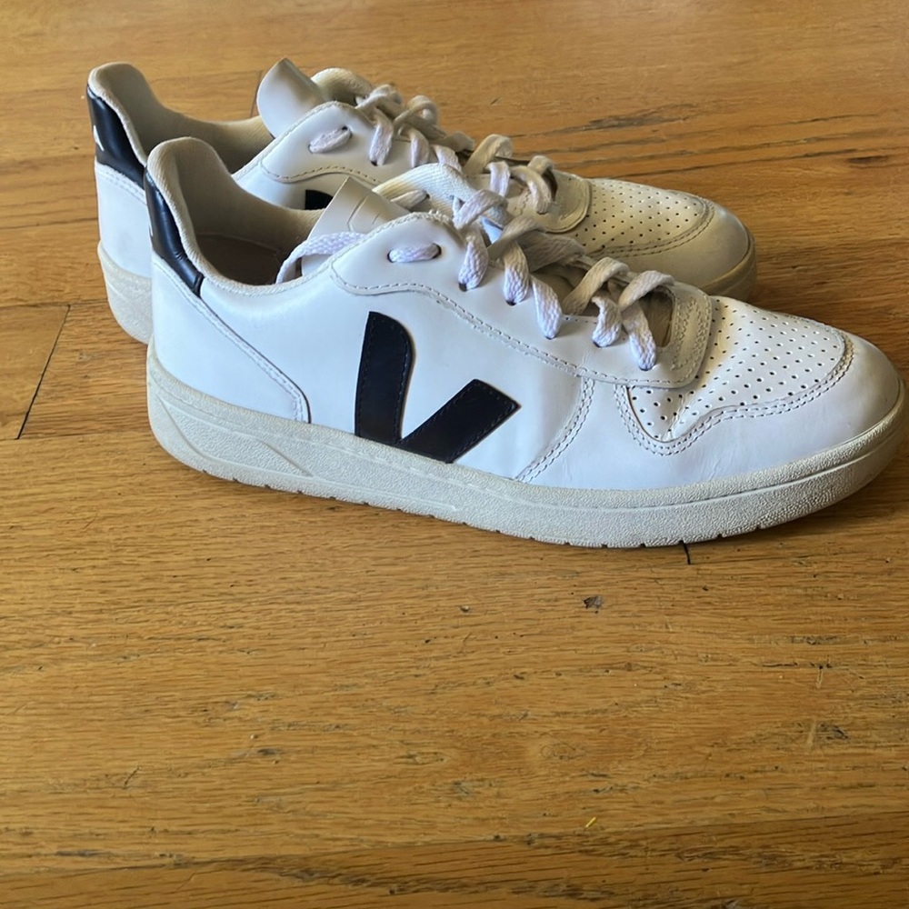Veja V-10 Low Top White and Black Sneakers-Men’s size 9